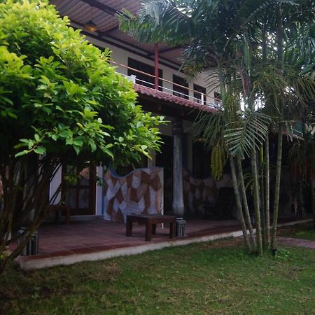 Turtle Bay Beach Resort มิริสซา ภายนอก รูปภาพ