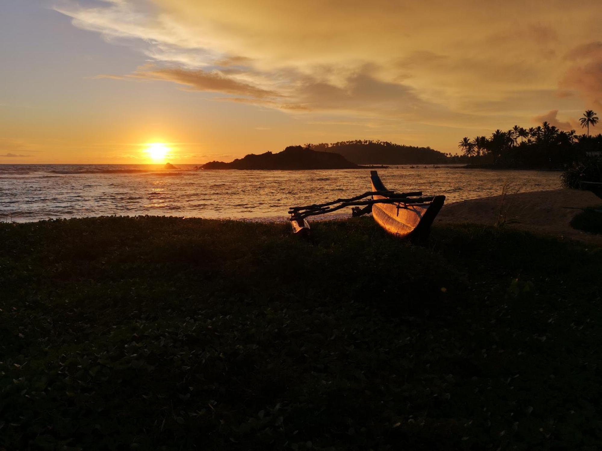 Turtle Bay Beach Resort มิริสซา ภายนอก รูปภาพ