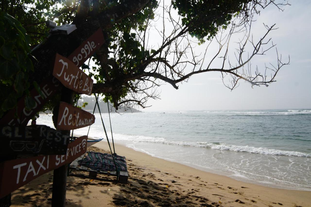 Turtle Bay Beach Resort มิริสซา ภายนอก รูปภาพ