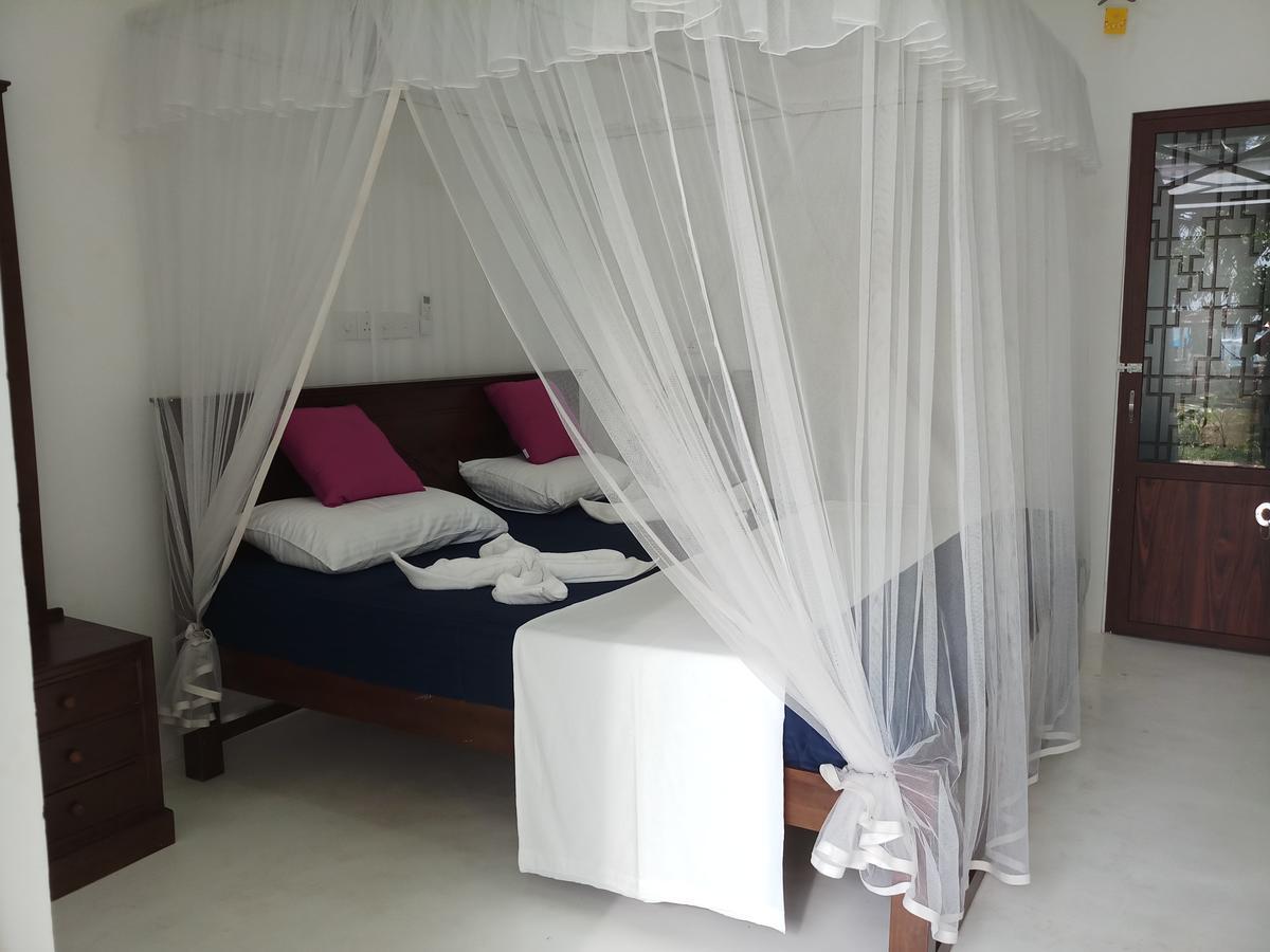 Turtle Bay Beach Resort มิริสซา ภายนอก รูปภาพ