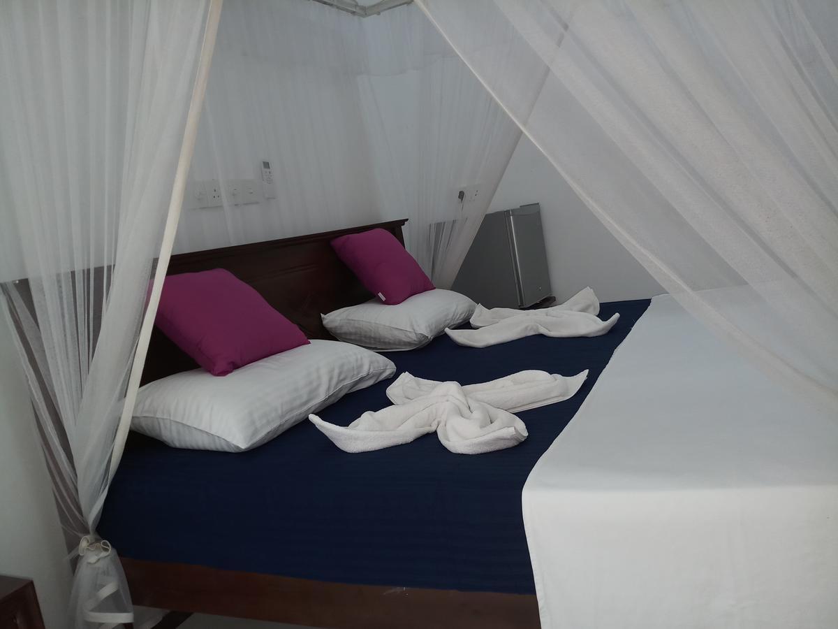 Turtle Bay Beach Resort มิริสซา ภายนอก รูปภาพ